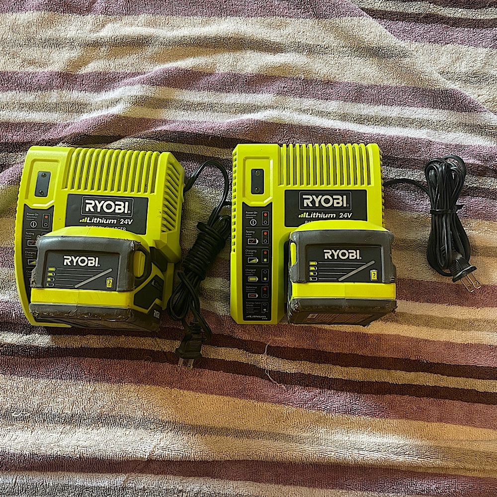 Ryobi 24-Volt
Lithium-lon
Charger and battery